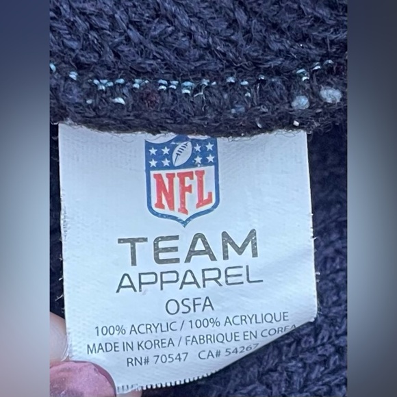 New England Patriots NFL Team Apparel Pom Beanie - OFSA, Unisex - Picture 4 of 5